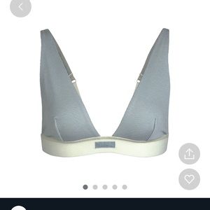 SKIMS bra in Medium color mineral